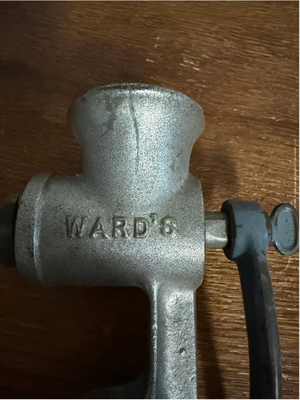 Vintage WARD’S Hand Crank Meat Grinder Food Chopper 3 Plates Wood Handle USA